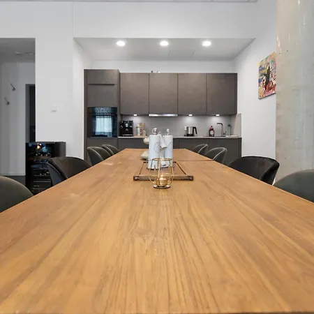 Flatista Homes - Aubing Apartment